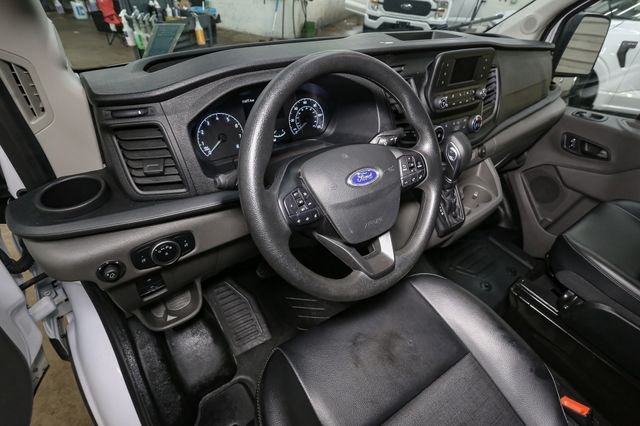 Used 2025  Ford Base image 19