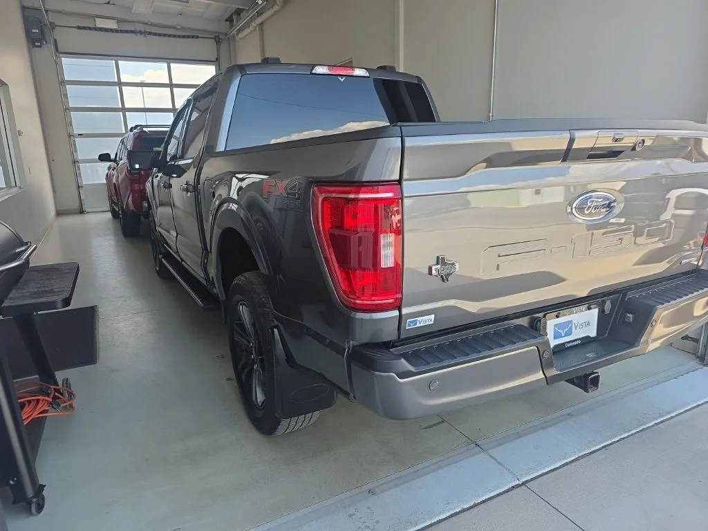 Used 2023 Gray Metallic Ford XLT image 6