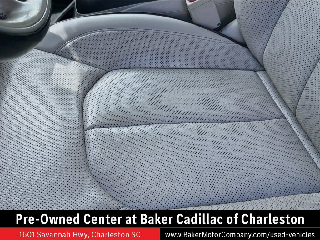 Used 2018 White Chrysler Limited image 20