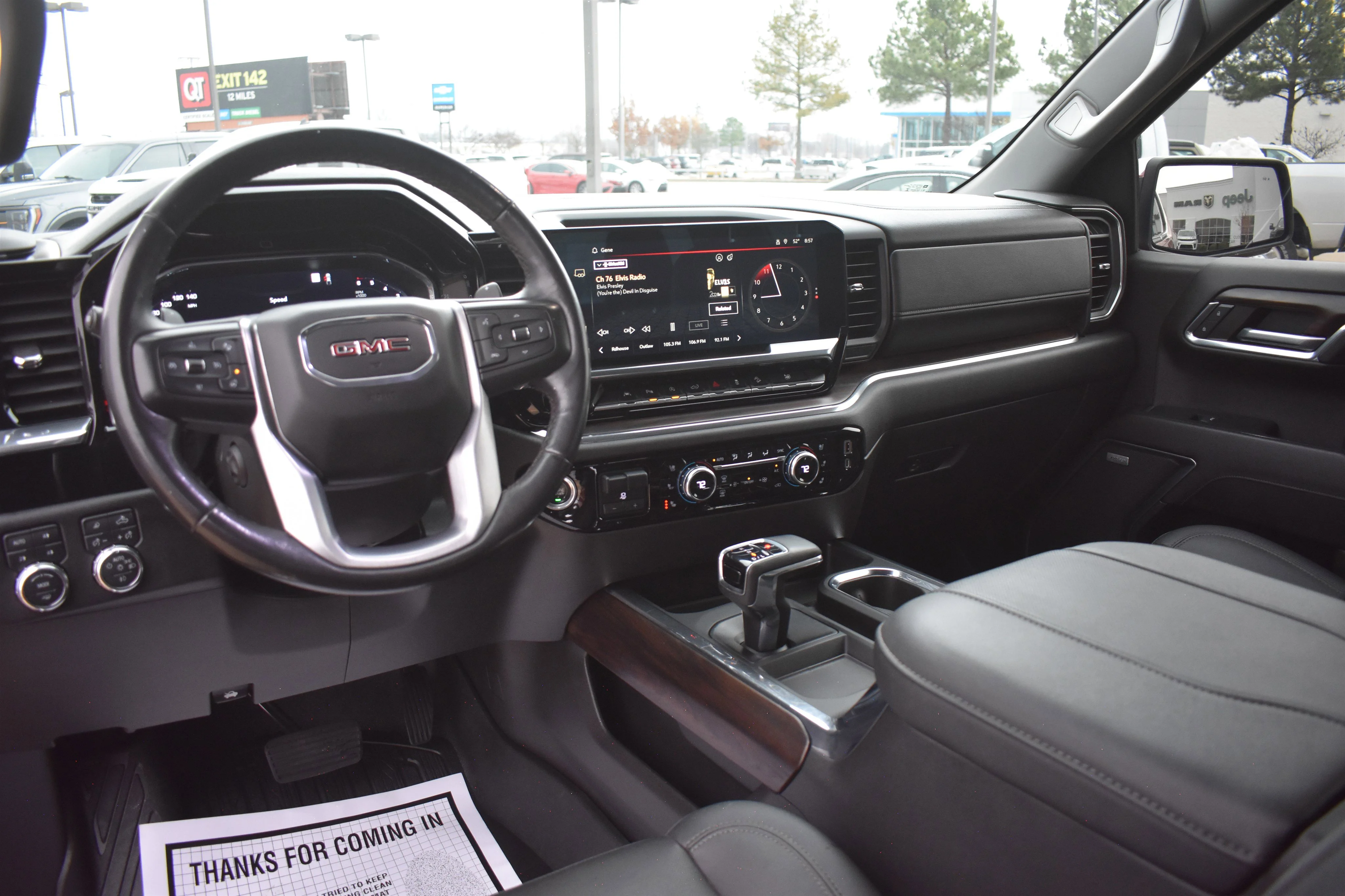 2023 GMC Sierra 1500 SLT - Photo 19