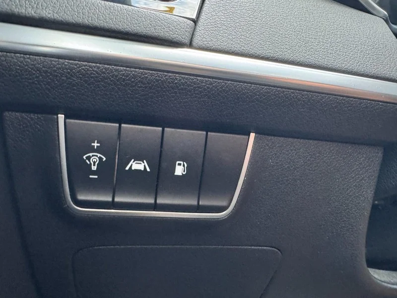 Used 2022 Snow White Pearl Kia GT-Line AWD image 24