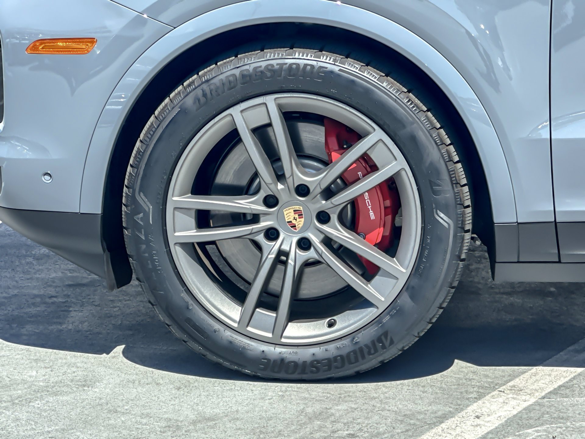 2026 Porsche Cayenne S - Photo 24