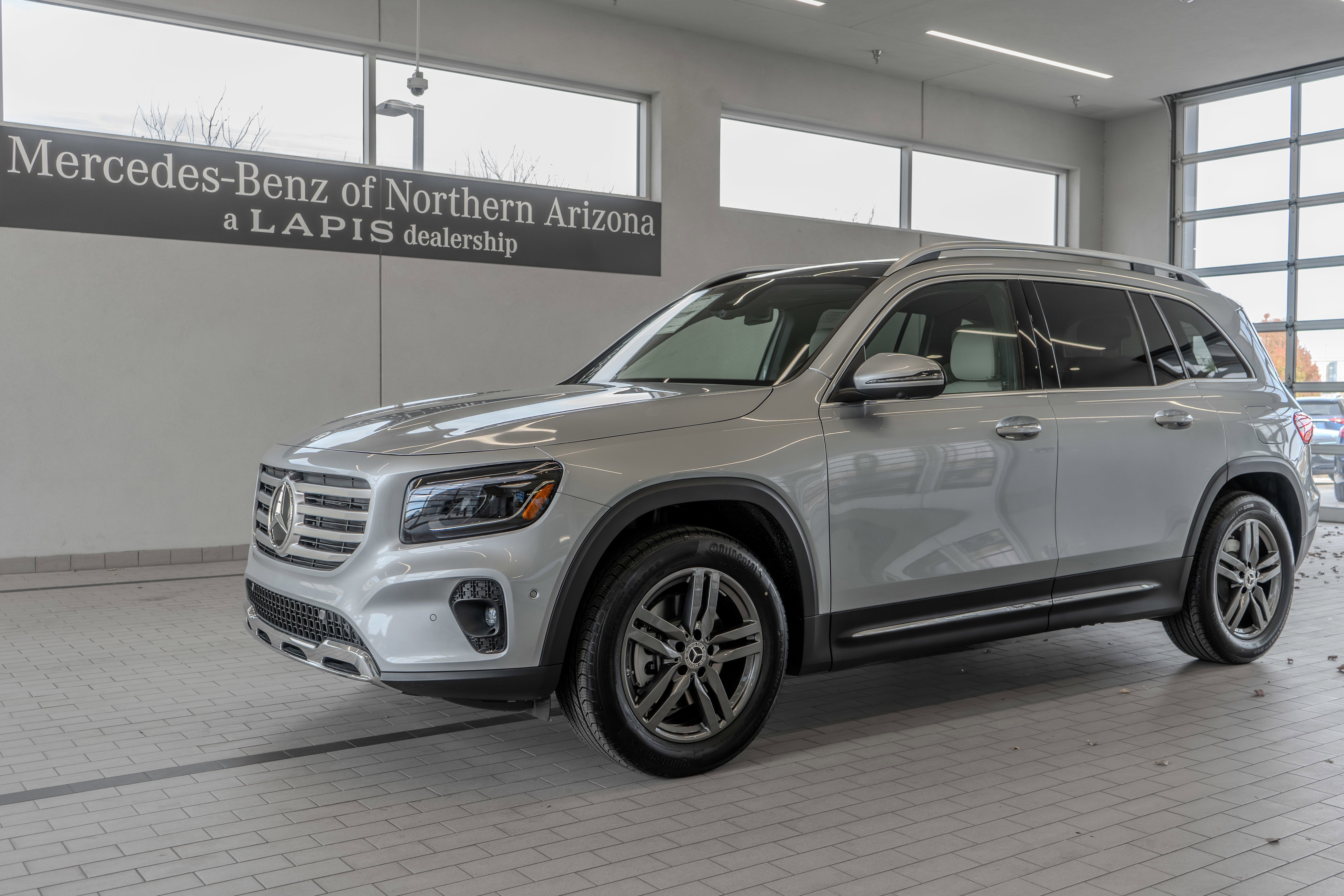 New 2026 Cirrus Silver Metallic Mercedes-Benz GLB 250 image 39