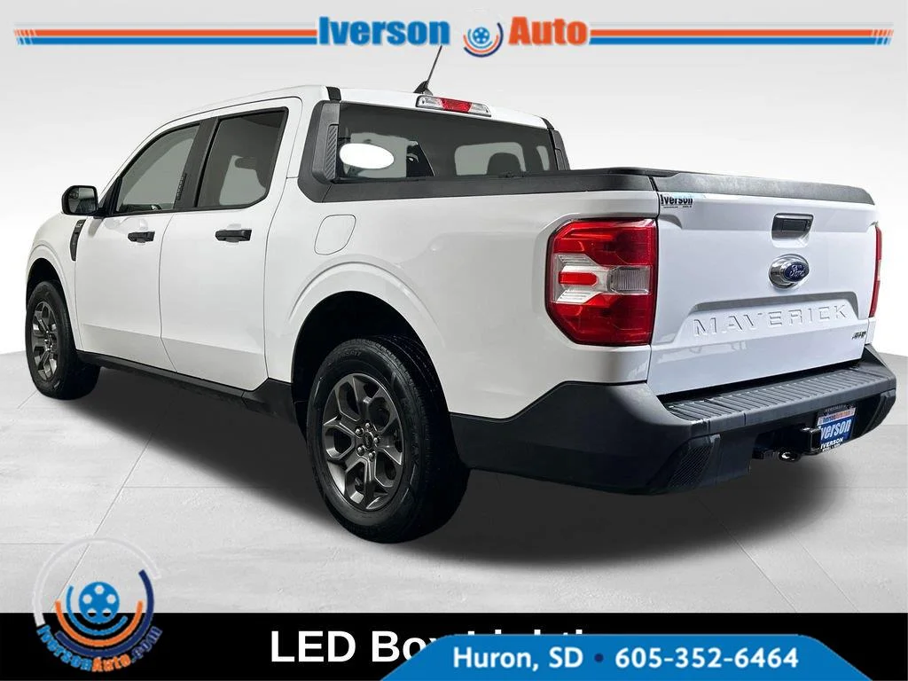 Used 2023 Oxford White Ford XLT image 9