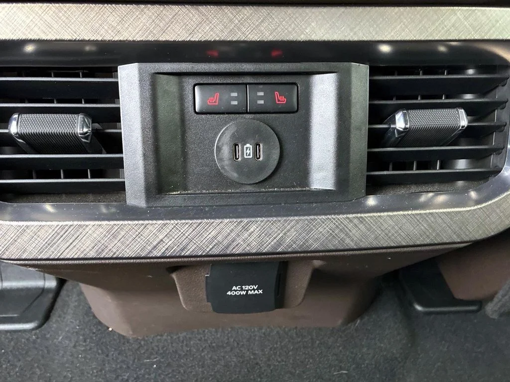 Used 2025 Blue Ford King Ranch image 15