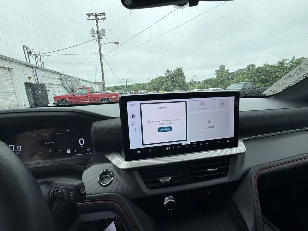 Used 2025 Gray Ford ST-Line image 18