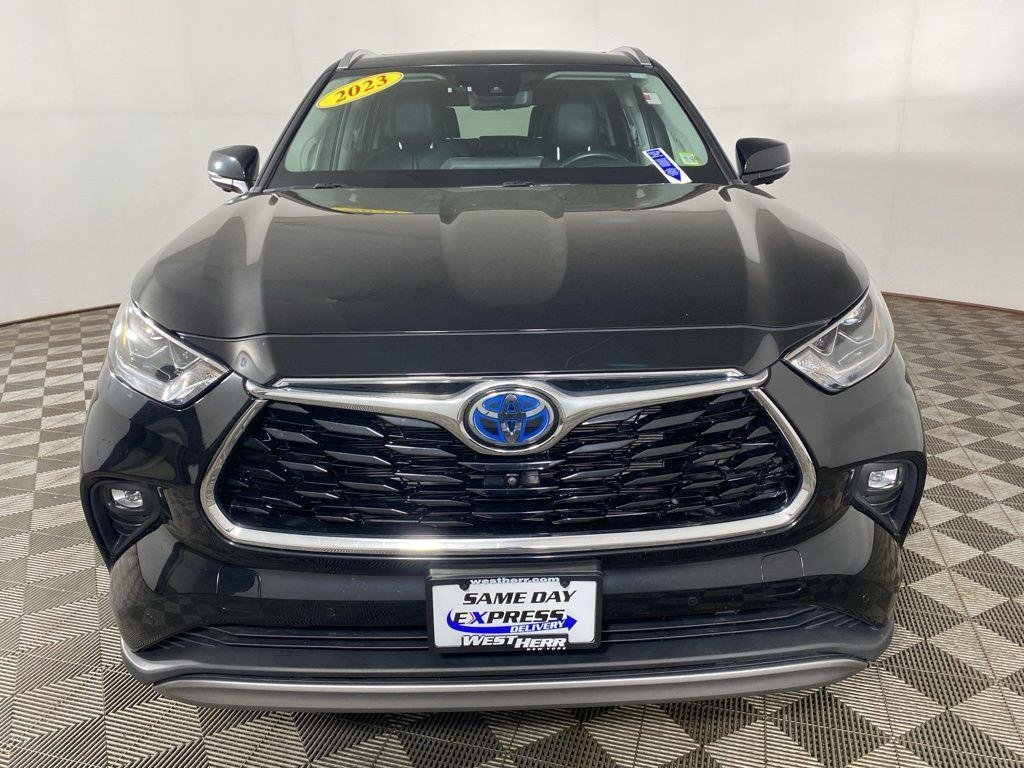 Used 2023 Midnight Black Metallic Toyota Platinum image 9