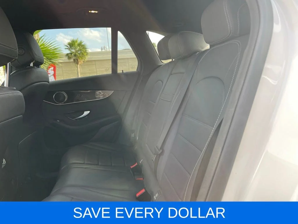 Used 2020  Mercedes-Benz GLC 300 image 15