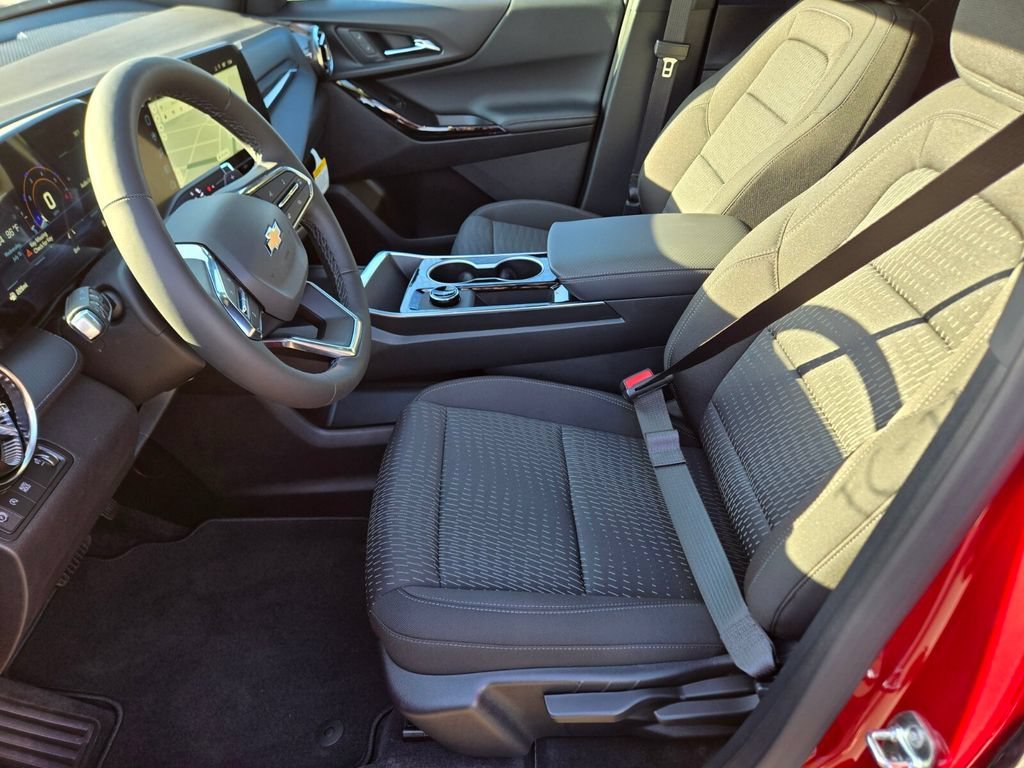 2027 Chevrolet Equinox LT - Photo 6