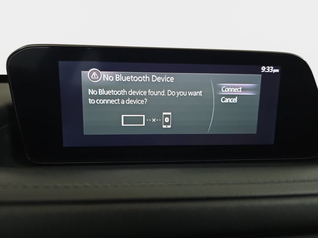 Used 2021 Snowflake White Pearl Mica Mazda Preferred image 23