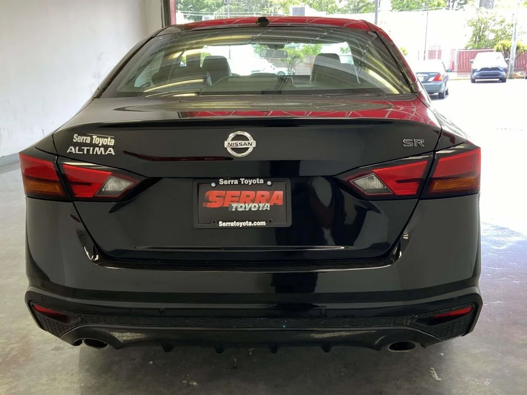 Used 2021 Black Nissan 2.5 SR image 4