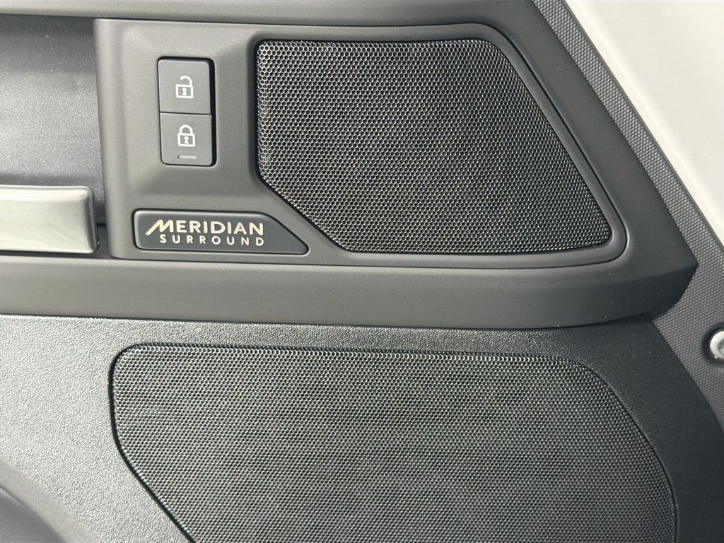 New 2026 Borasco Grey Land Rover X-Dynamic SE image 19