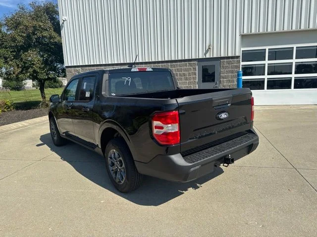 New 2026 Shadow Black Ford XLT image 37