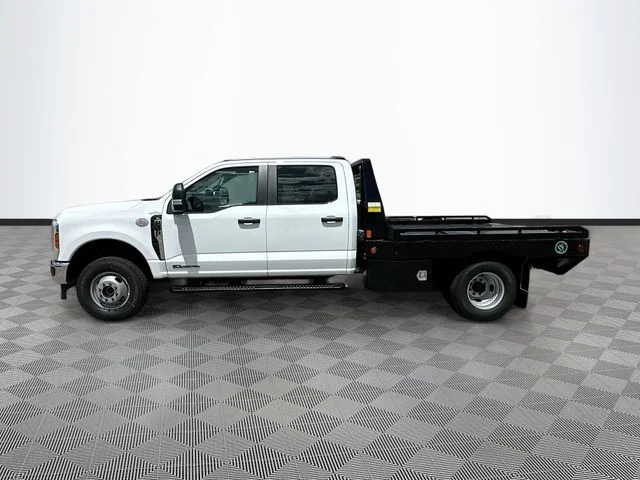New 2026 Oxford White Ford XL image 3