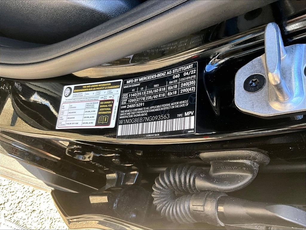 Used 2022 Black Mercedes-Benz GLC 300 image 34