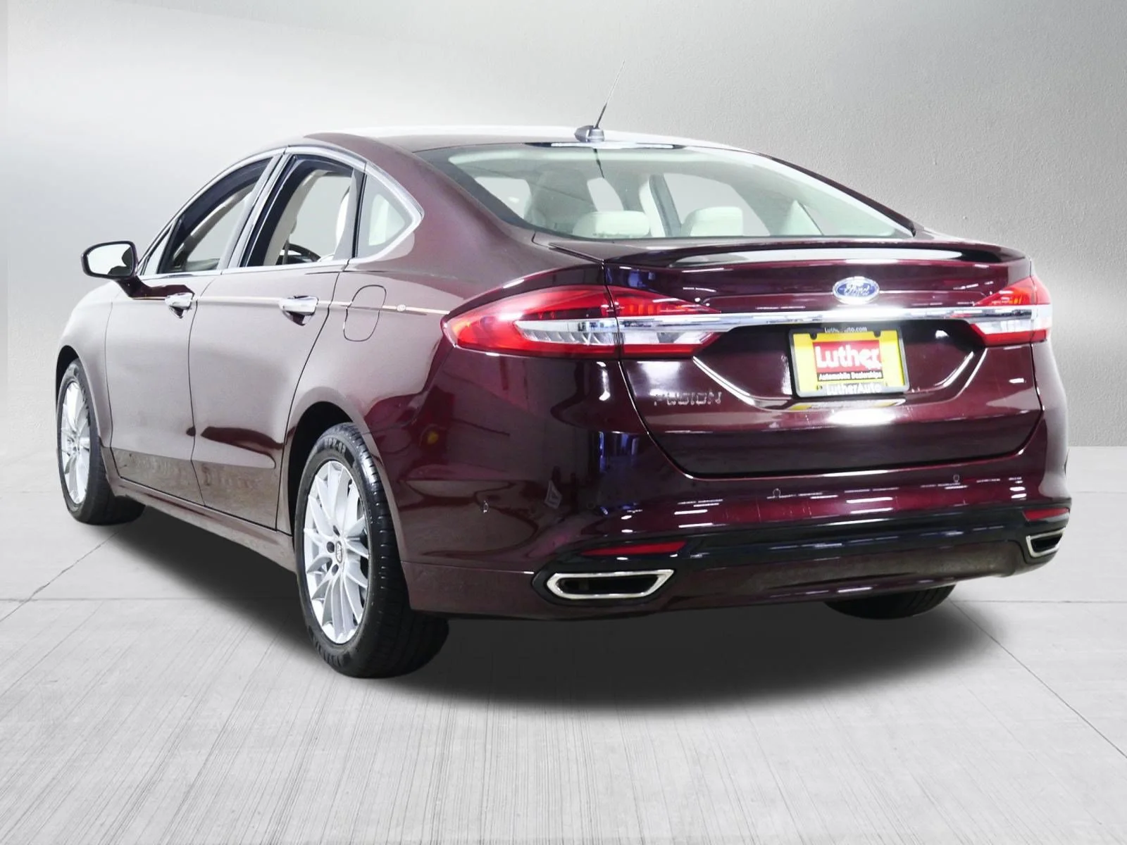 Used 2017 Burgundy Velvet Metallic Tinted Clearcoat Ford Titanium image 5