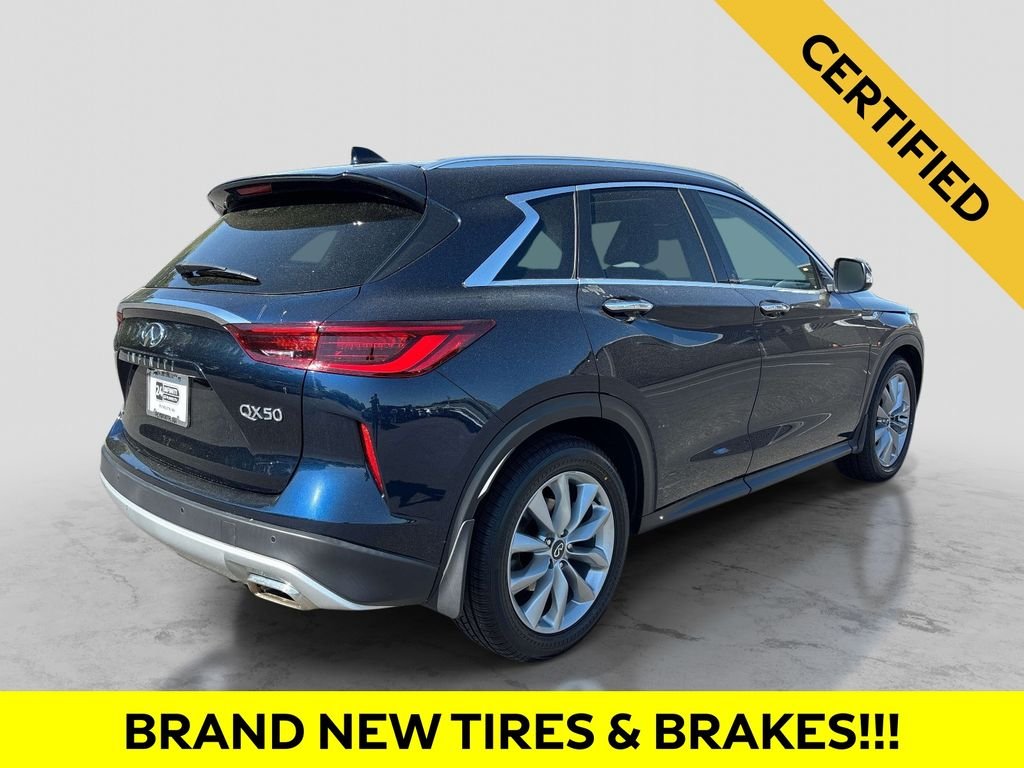 Certified Used 2022 Blue INFINITI LUXE image 5
