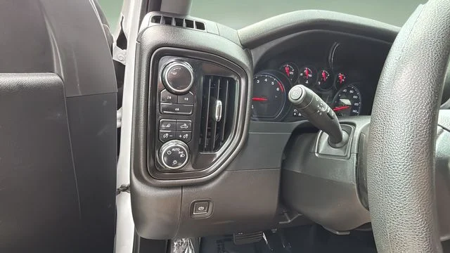 Used 2024 White Chevrolet Custom image 23