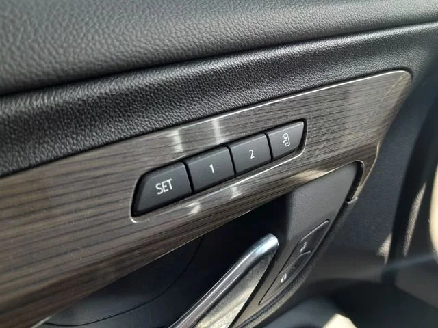 Used 2024 Black GMC Denali image 37