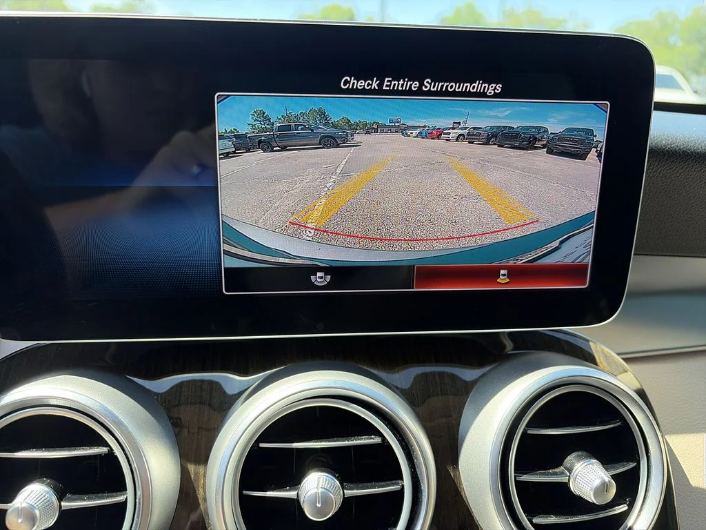 Used 2021  Mercedes-Benz C 300 image 23