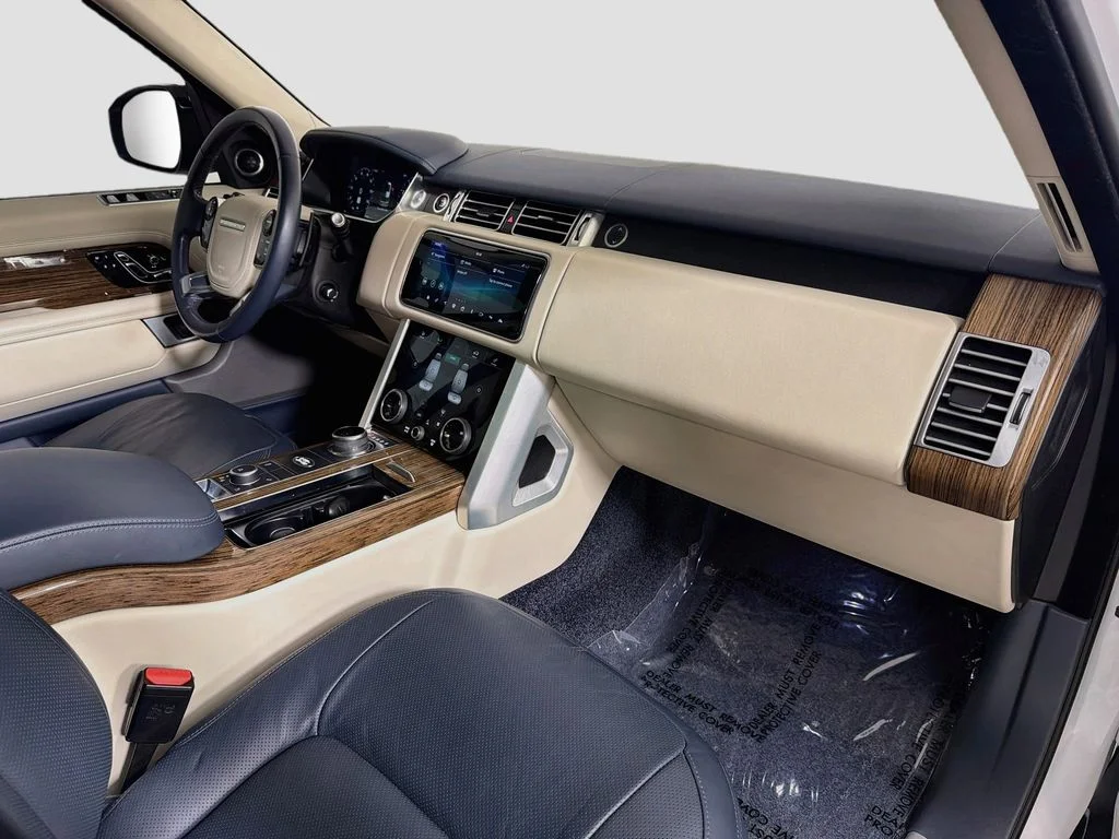 Used 2022 White Land Rover Westminster image 32
