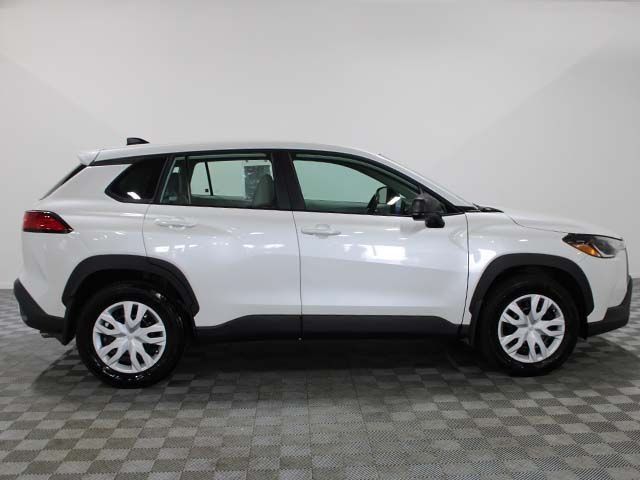 Certified Used 2024 Wind Chill Pearl Toyota L image 7