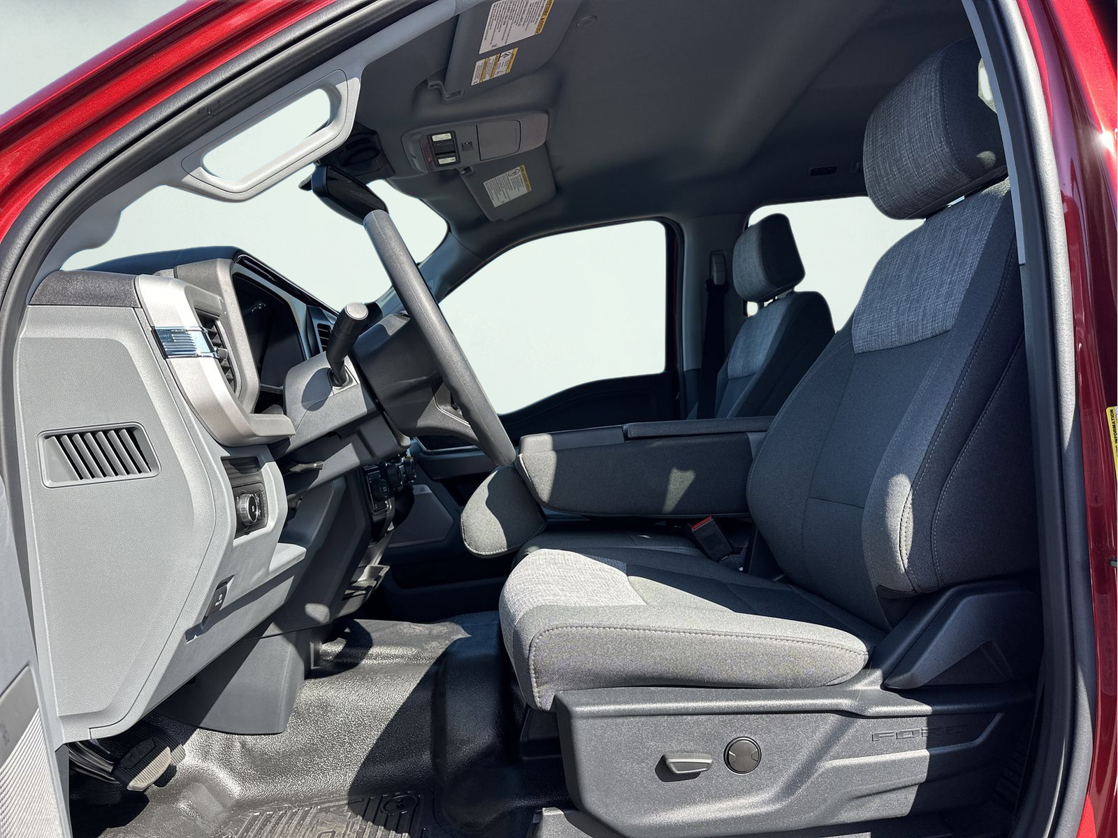 2026 Ford F-350 Super Duty XLT - Photo 9