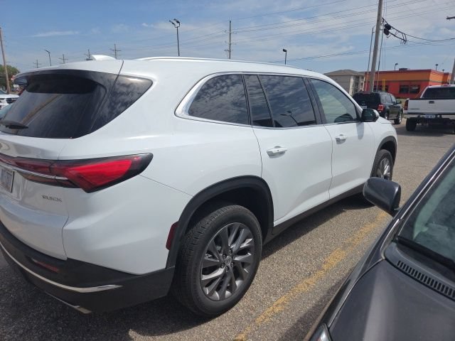 Used 2026 Summit White Buick Preferred image 5