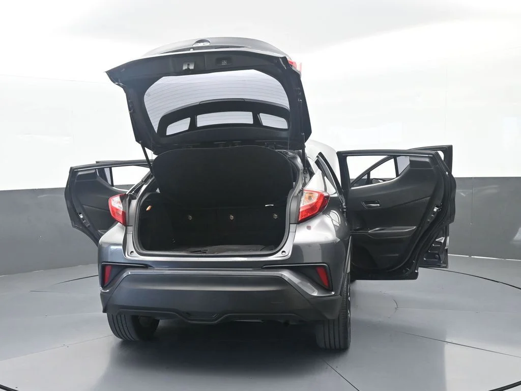 Used 2019 Magnetic Gray Metallic Toyota XLE image 65