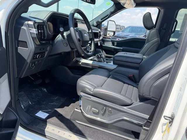 New 2026 Star White Metallic Tri-Coat Ford Platinum® image 8