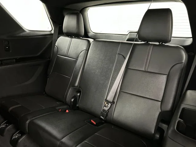 Used 2023 White Chevrolet RS image 28