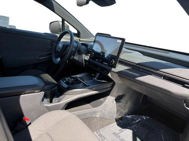 Certified Used 2026 MINERAL ME. Toyota  image 42
