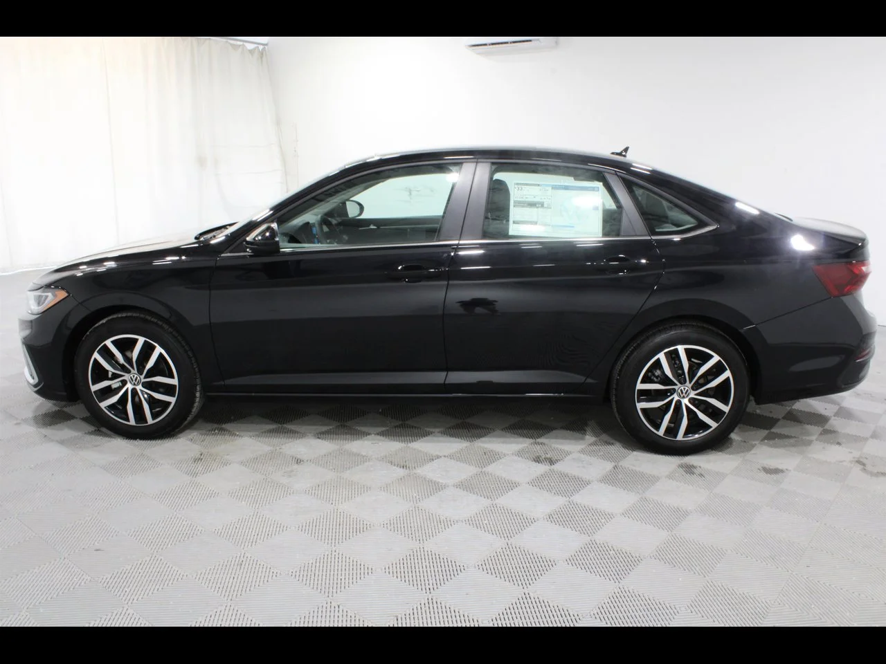 New 2026 Deep Black Pearl Volkswagen 1.5T SE image 30