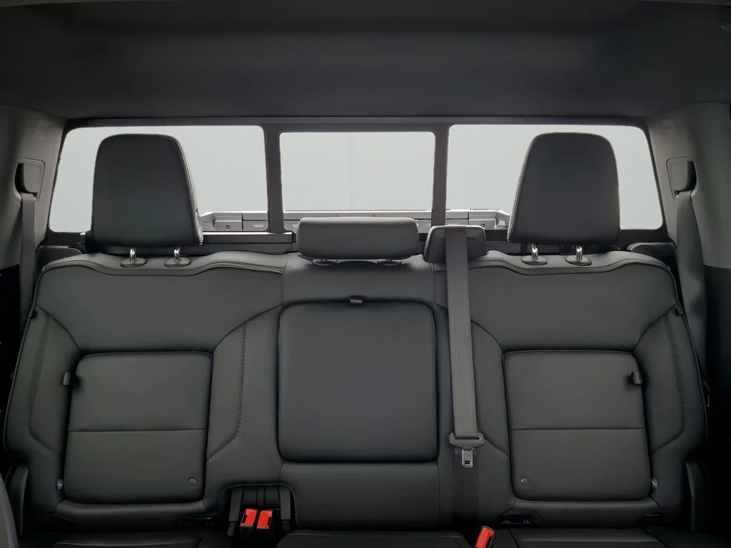 Used 2024  GMC Denali image 42