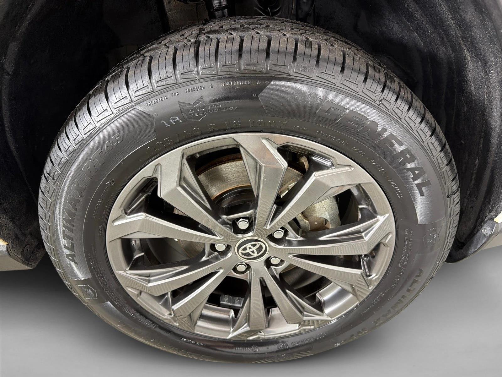 Used 2022  Toyota Hybrid XLE Premium image 13