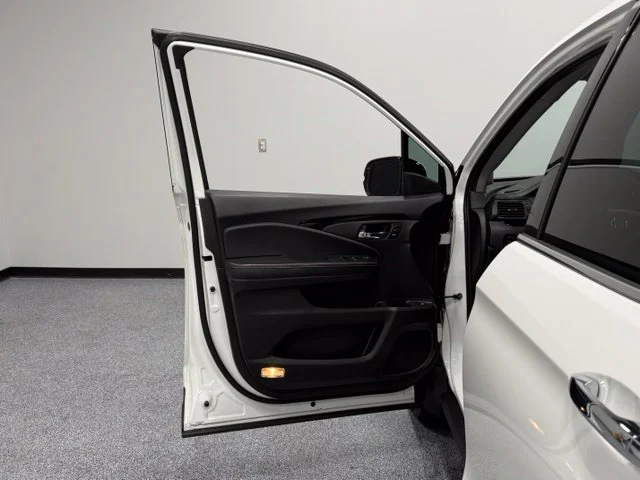 Used 2020  Honda RTL-E image 11