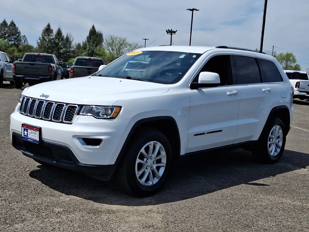 Used 2021 Bright White Clearcoat Jeep Laredo E image 6