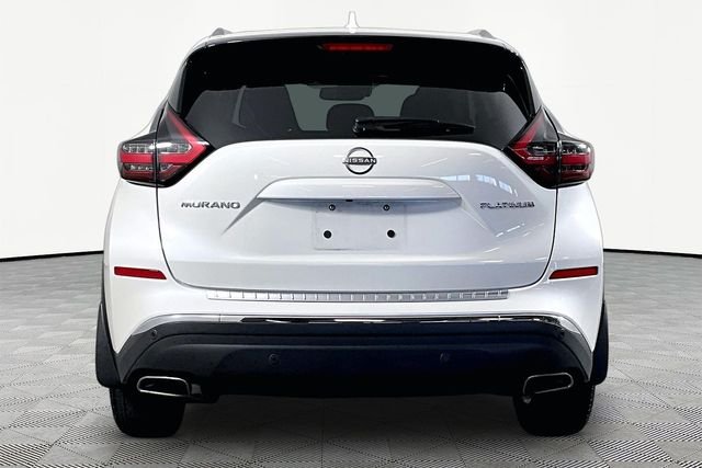 Used 2023 White Nissan Platinum image 4