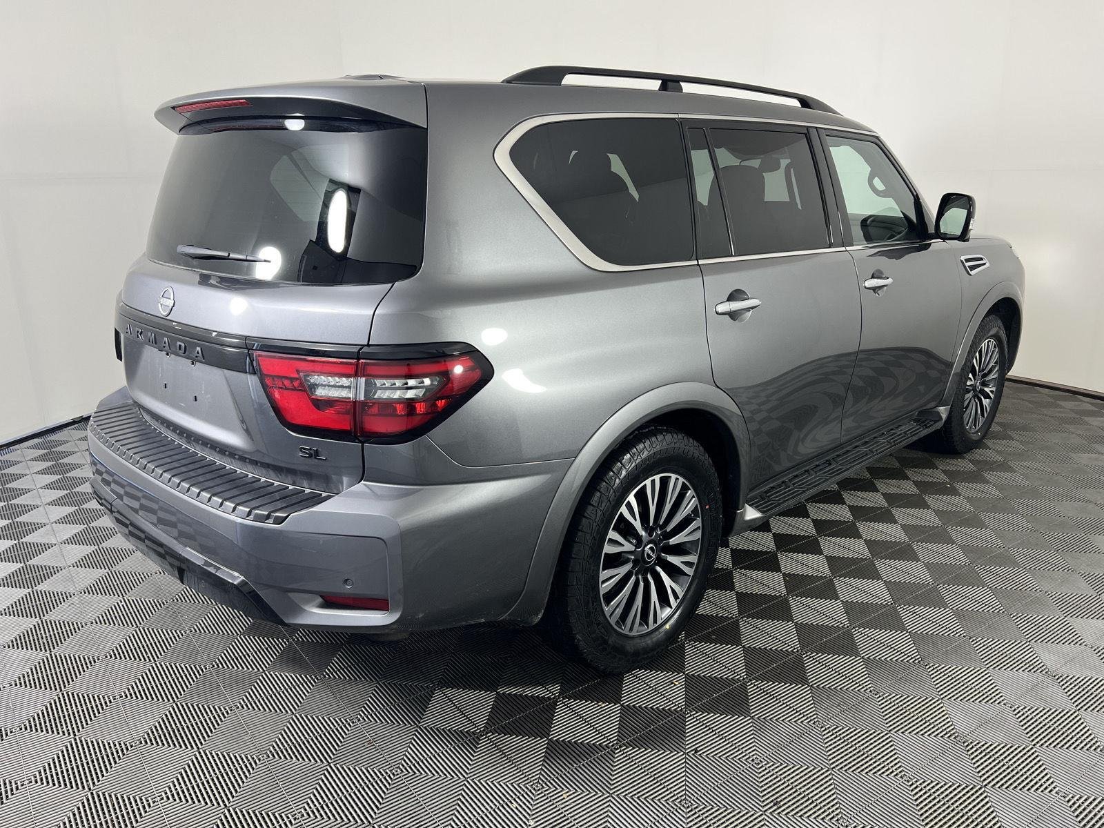 Used 2023 Gun Metallic Nissan SL image 3