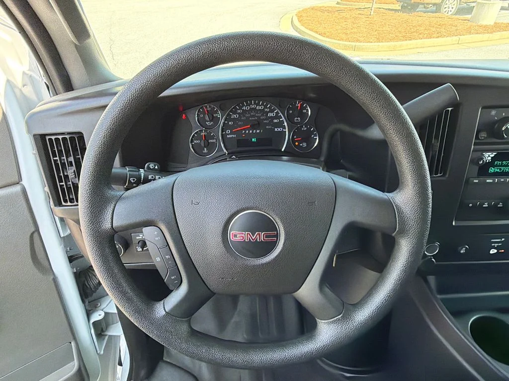 Used 2024 White GMC Work Van image 22