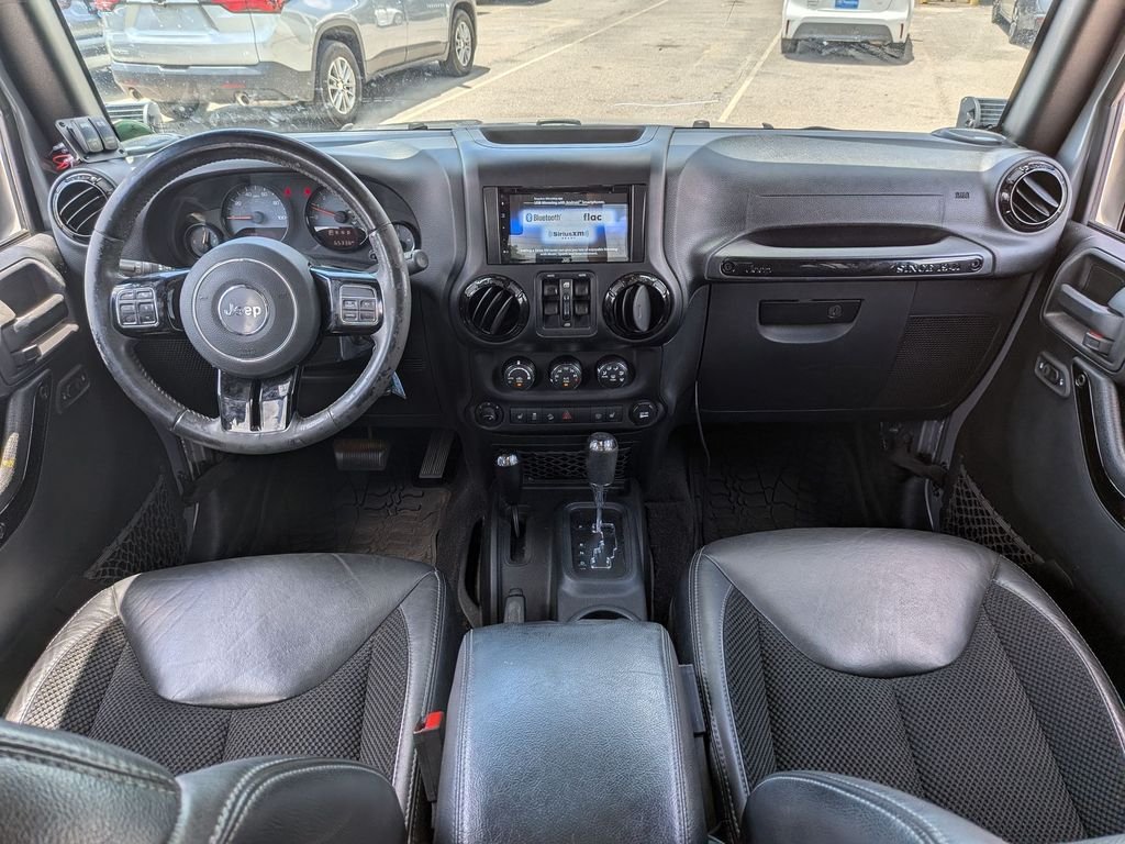 Used 2017 Silver Jeep Unlimited Sahara image 19