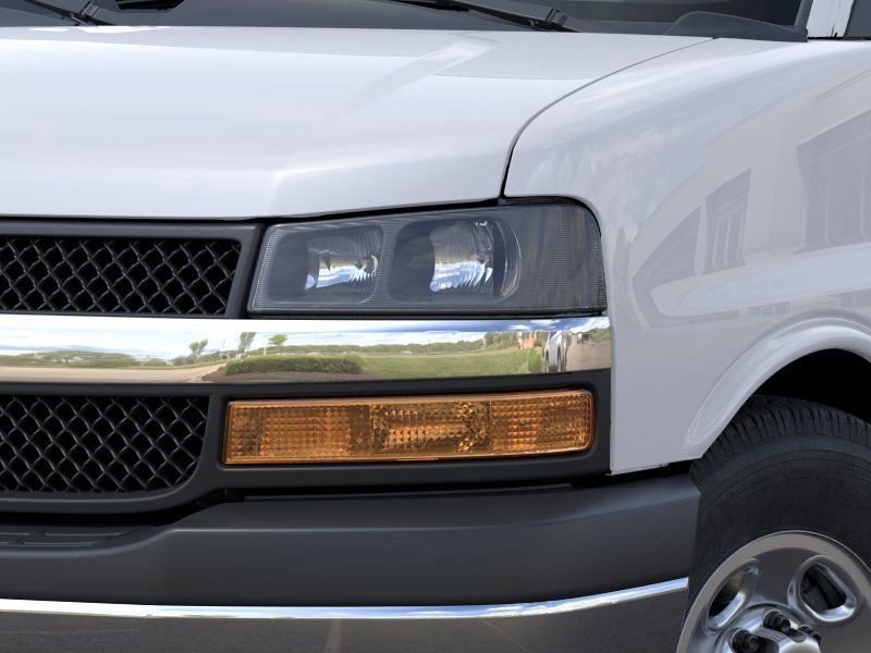 2025 Chevrolet Express Cargo Work Van - Photo 10