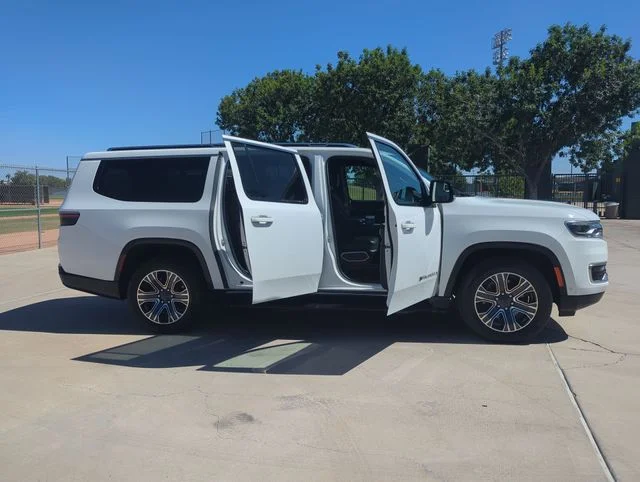 Used 2024 White Jeep Series II image 8