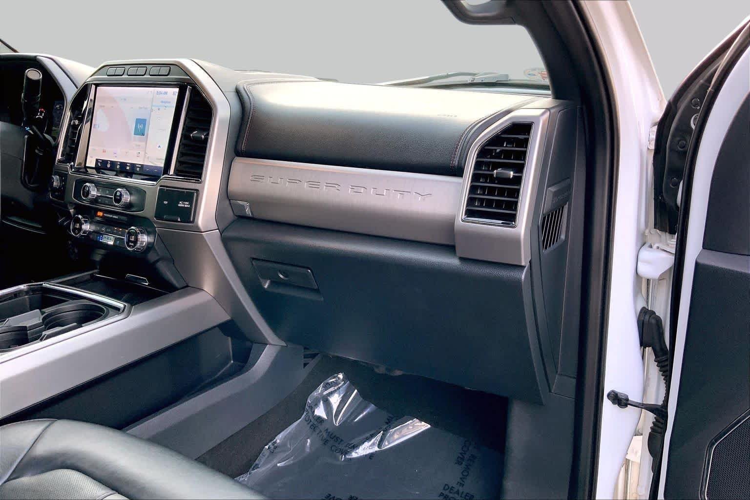 Used 2022 Star White Metallic Tri-Coat Ford Platinum image 16