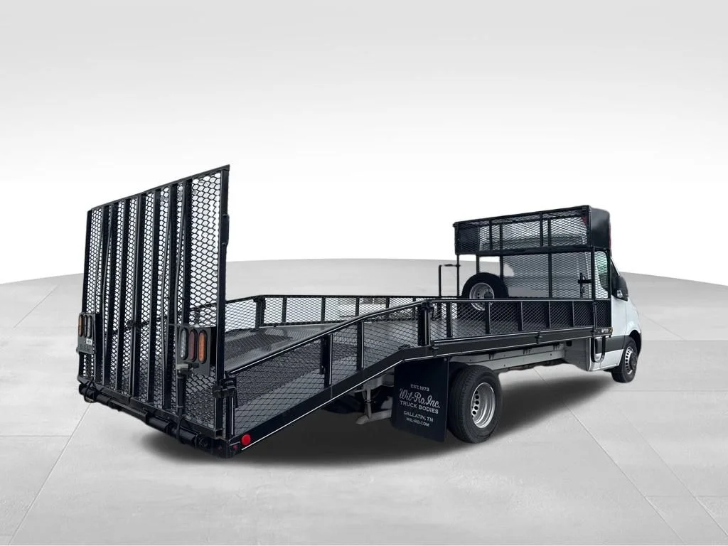 Used 2023 White Mercedes-Benz Standard Roof image 9