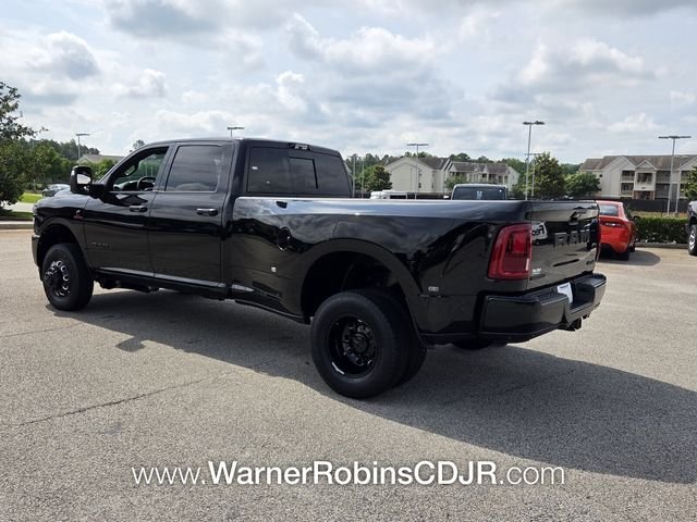 New 2026 Diamond Black Crystal Pearl-Coat Exterior Paint RAM Big Horn image 9