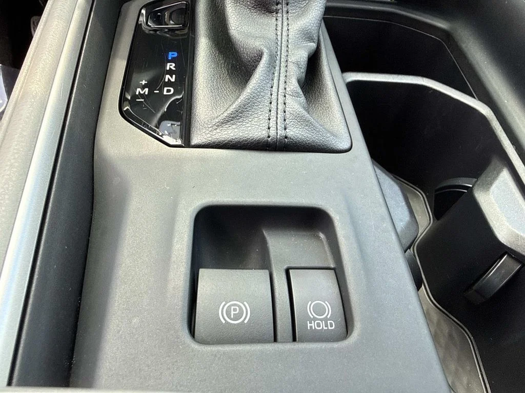 Used 2025 Silver Toyota XLE image 33