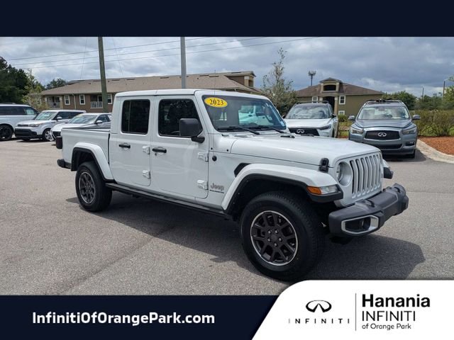 2023 Jeep Gladiator Overland's photo
