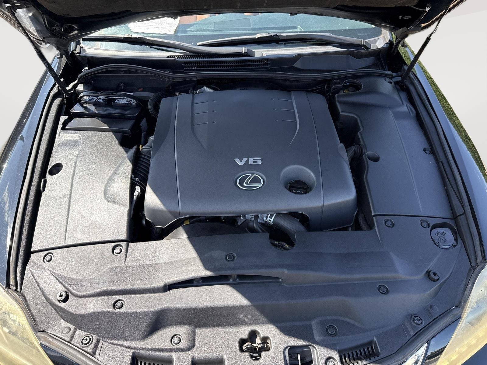 Used 2011 Obsidian Lexus Base image 7