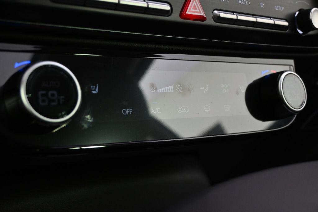 New 2026 Silver Metallic Hyundai SEL AWD image 28